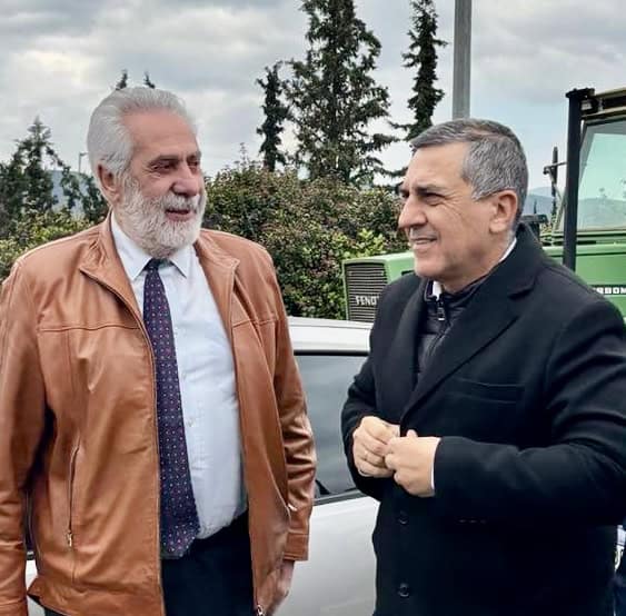 Δημήτρης Κουρέτας από το μπλόκο των Μικροθηβών : «Οι αγρότες δεν διεκδικούν μόνο χρήματα αλλά το μέλλον τους»