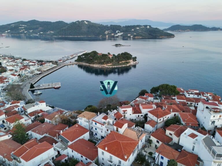 Καλημέρα από τη Σκιάθο