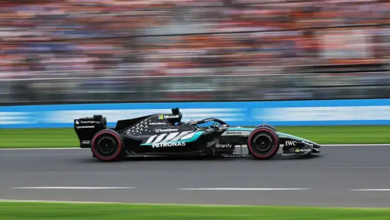 F1: Απίθανος ο Ράσελ στην Αυστραλία – Θριαμβευτικό 1-2 για τη Mercedes