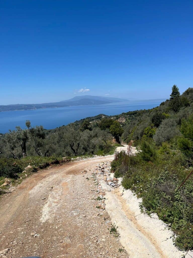 Καταγγελία Νίκου Γιαμαρέλου για τα Έργα Αγροτικής Οδοποιίας στην Κεχριά – «Αντί για Βελτίωση, Επικίνδυνη Κατάσταση»(εικόνες)