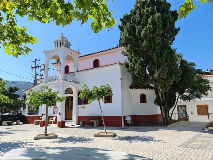 ΣΗΜΕΡΑ ΓΙΟΡΤΑΖΕΙ Η ΑΓΙΑ ΤΡΙΑΔΑ
