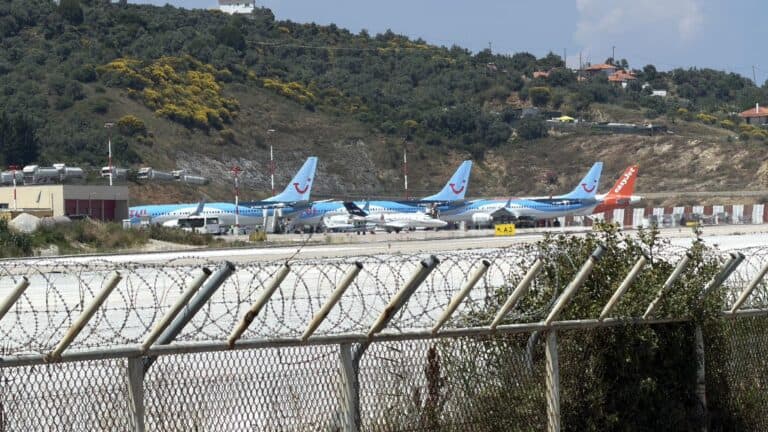Γεμάτη η πίστα, γεμάτα και τα ερωτήματα…