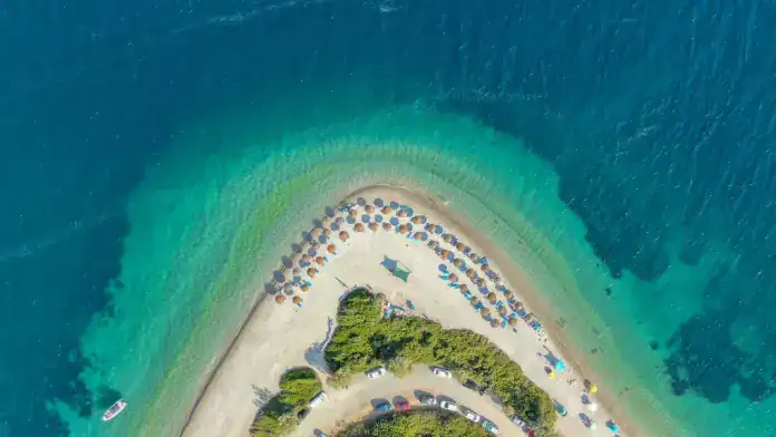 Περιβαλλοντικές δεσμεύσεις για τουριστικό κατάλυμα στην Αλόννησο