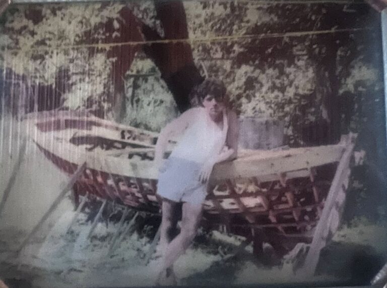 1964: Η 5η κατασκευή του Μάνθου Τζούμα στη Σκιάθο – Με δασκάλους τους αδελφούς Σταματά