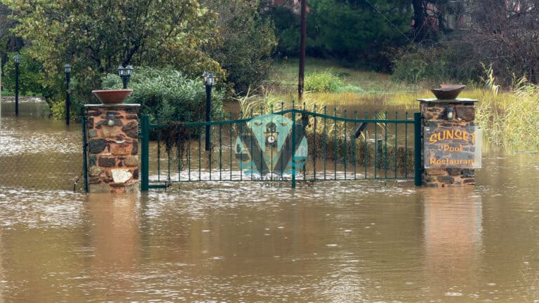 ΣΚΙΑΘΟΣ: Η κακοκαιρία πέρασε, τα προβλήματα έμειναν – Ξανά δύσκολες στιγμές για κατοίκους και επαγγελματίες (φώτο)