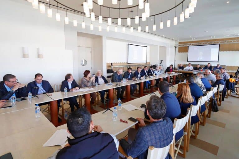 Όταν η Ιστορία γράφεται στις Σποράδες — και η Σκιάθος απουσιάζει..