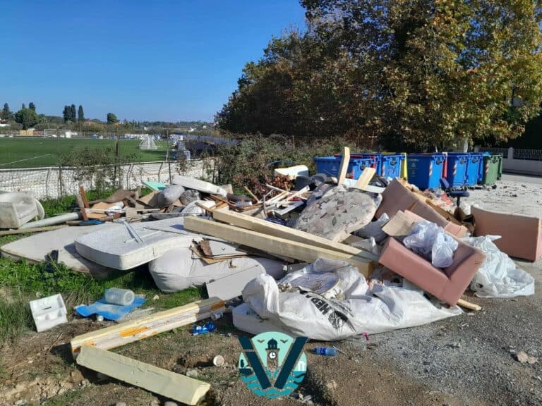 Σκουπιδότοπος δίπλα στο Δημοτικό Στάδιο: Επενδύσεις στο ταρτάν με εγκατάλειψη