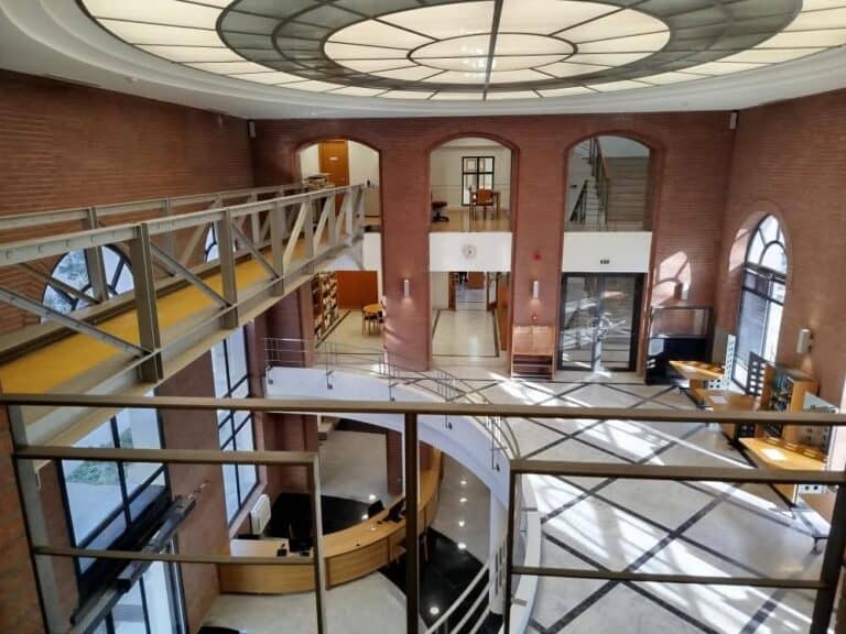 Η Κεντρική Βιβλιοθήκη του Πανεπιστημίου Θεσσαλίας τίθεται και πάλι σε πλήρη λειτουργία