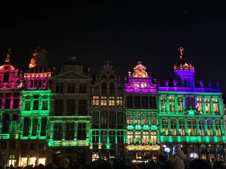 Χριστούγεννα στο Βέλγιο: Από τις φωταγωγημένες Βρυξέλλες στη μαγευτική Bruges