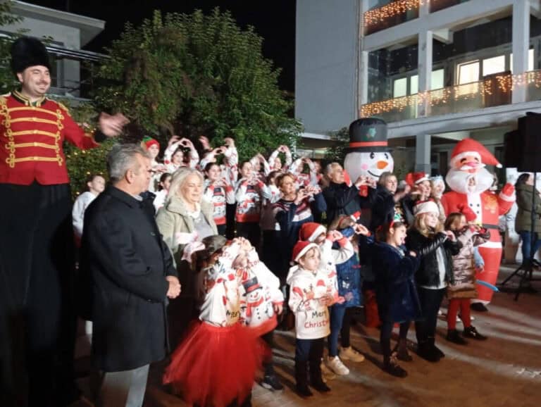 Χριστουγεννιάτικη γιορτή στο διοικητήριο -Δώρα και σε παιδιά αγροτών και κτηνοτρόφων από την Περιφερειακή Ενότητα Μαγνησίας