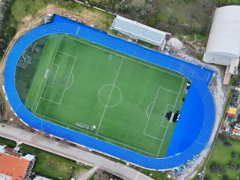 Εγκαινιάστηκε ο νέος συνθετικός τάπητας στίβου στο Δημοτικό Γήπεδο Σκιάθου