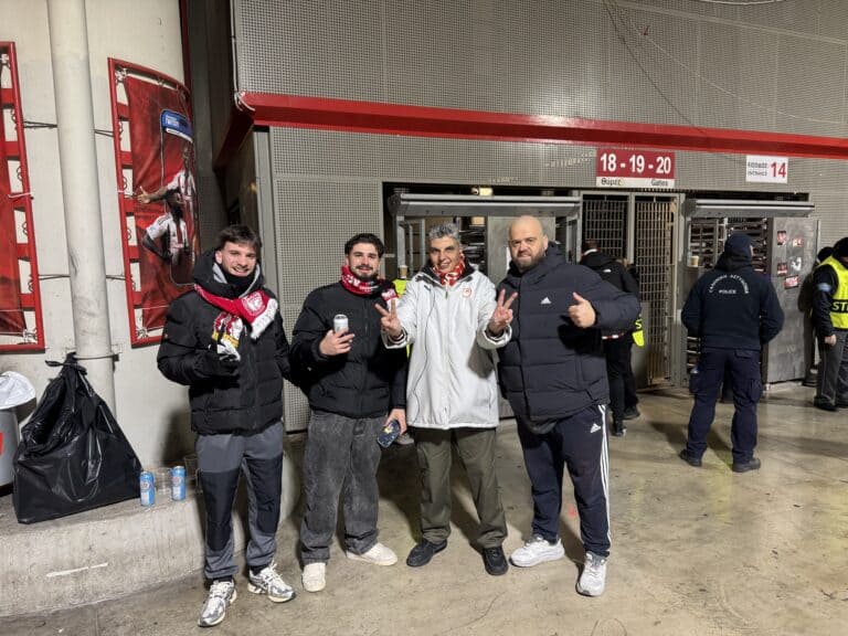 «Η ΠΕΦΟ Αλοννήσου στο Στάδιο Γεώργιος Καραϊσκάκης για τον αγώνα με την Bayer Leverkusen.»