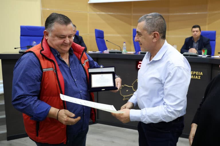 Τιμητική Βράβευση του Καπετάνιου Δημήτρη Διολέττα για την Ηρωική Διάσωση Τρίχρονου Παιδιού