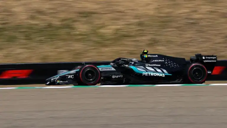 F1: Ο Αντονέλι κατέκτησε τη Σουζούκα και ανέβηκε στην κορυφή