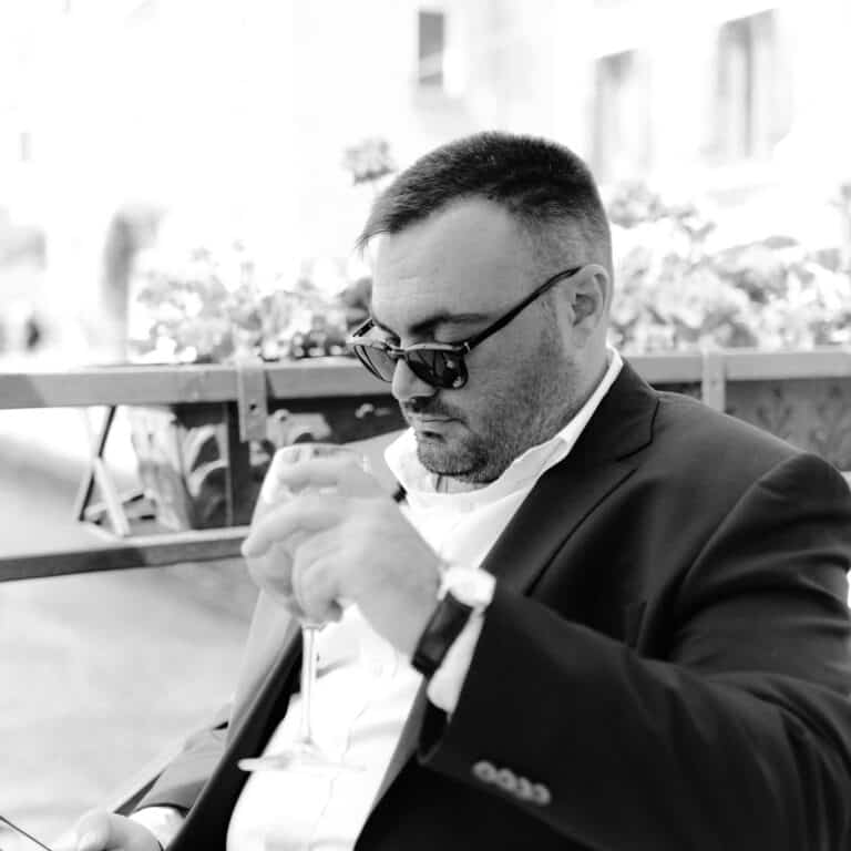 Όπου λείπει ο σεβασμός, πεθαίνει η Δημοκρατία