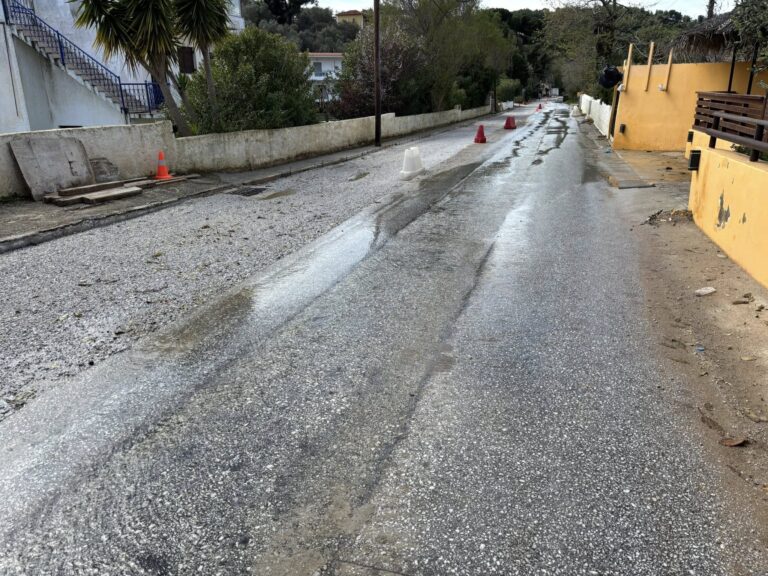 Παράπονα κατοίκων στον Τρούλο για την κατάσταση του οδικού δικτύου ενόψει σεζόν