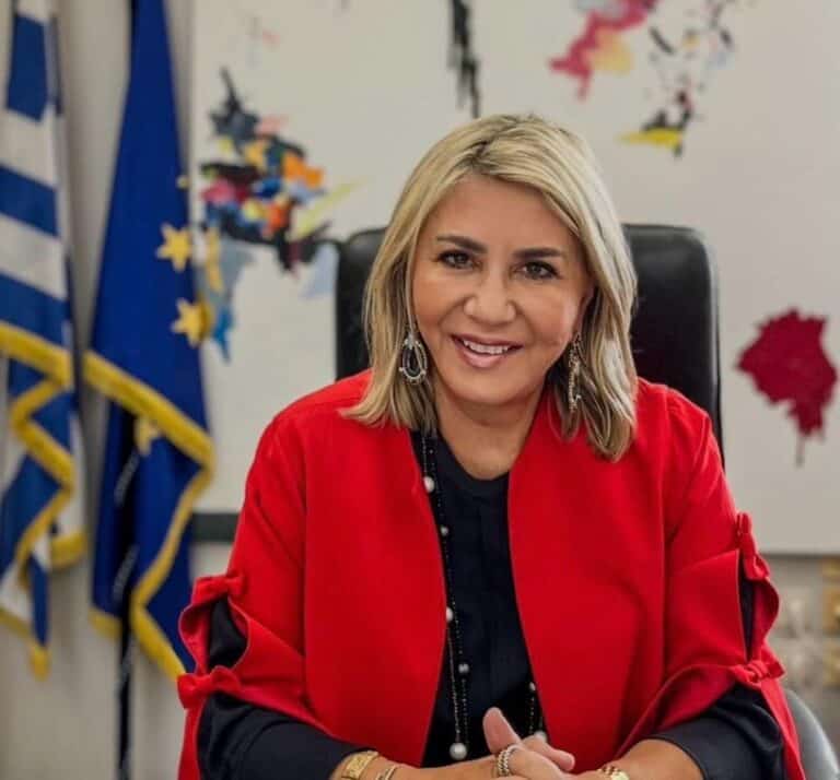 Ζ. Μακρή: «372.356,27 € στους δήμους της Μαγνησίας για αποκομιδή απορριμμάτων του οδικού δικτύου»