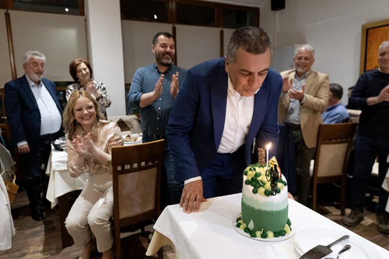 Σε εγκάρδιο κλίμα τα γενέθλια του Περιφερειάρχη Θεσσαλίας Δημήτρη Κουρέτα