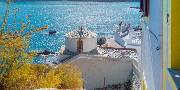 Μήνυμα συνεννόησης και αποφυγής εντάσεων από τον δήμαρχο Σκοπέλου