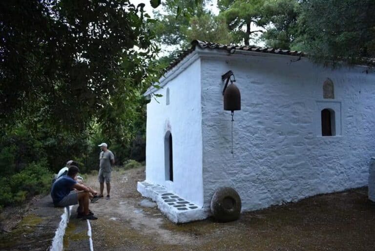 ΤΟ «ΚΡΥΦΟ ΣΧΟΛΕΙΟ’» ΤΗΣ ΣΚΙΑΘΟΥ