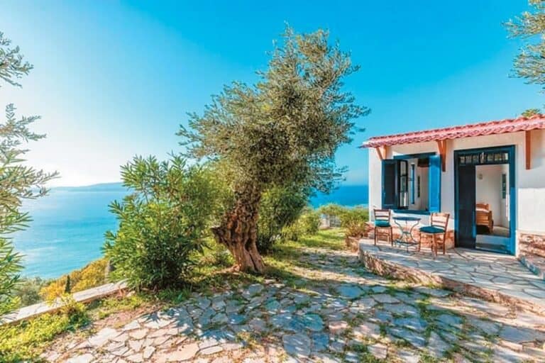 Ιστορικά ακίνητα αναζητούν νέο ιδιοκτήτη με τιμές από €280.000 έως €8 εκατ.